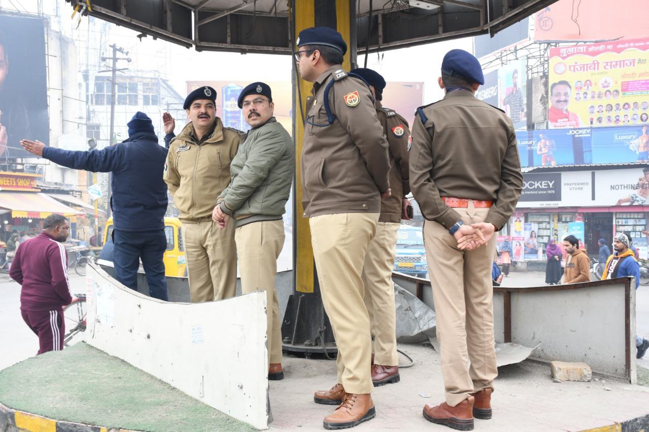 गोकशी की घटना रोकने में नाकाम तीन दरोगा सहित सात पुलिसकर्मी निलंबित