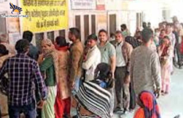 MMG hospital OPD in Ghaziabad full of patients । Ghaziabad MMG Hospital ...