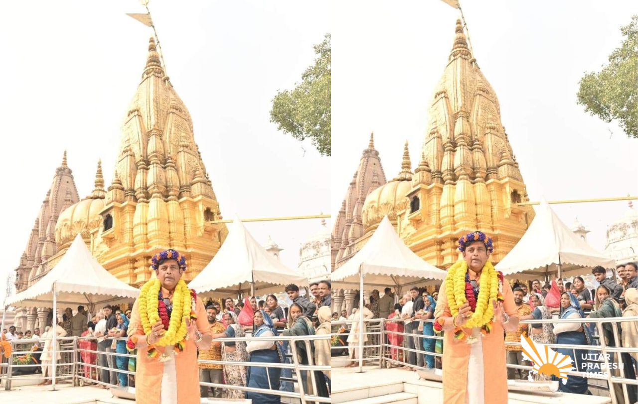 बाबा विश्वनाथ के मंदिर में की पूजा-अर्चना, देव दीपावली पर जताई खुशी