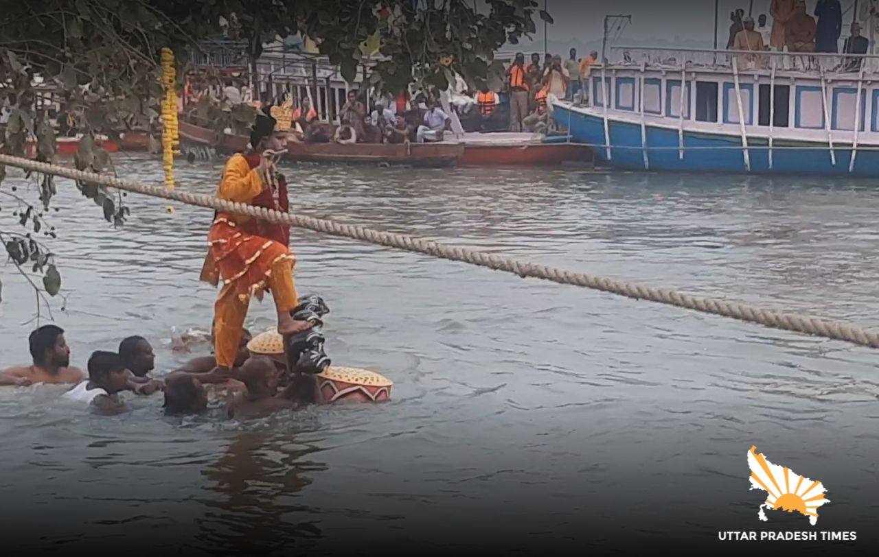 तुलसी घाट पर नाग नथैया का आयोजन, 450 से ज्यादा पुरानी परंपरा