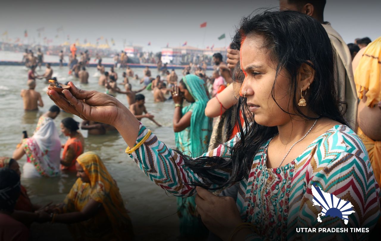 जाति-धर्म से परे एकजुट होते श्रद्धालु, एक पंगत में प्रसाद ग्रहण करते विभिन्न समुदाय